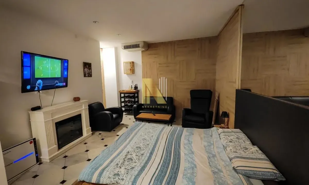 Prodaja, dvosoban stan, 59m², Centar, Novi Sad