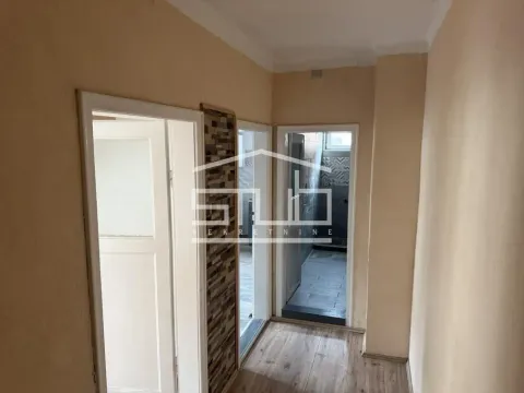 Prodaja, trosoban stan, 75m², Čukarica, Beograd