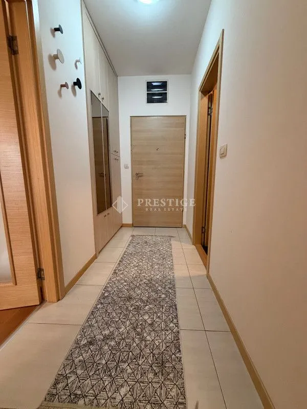 Izdavanje, jednosoban stan, 47m², Blok 6, Podgorica