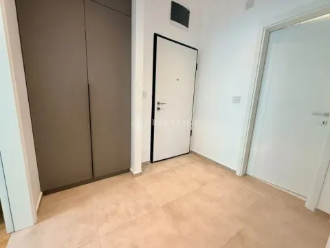 Rent, two bedroom apartment, 66m², Stari Aerodrom, Podgorica - image 12