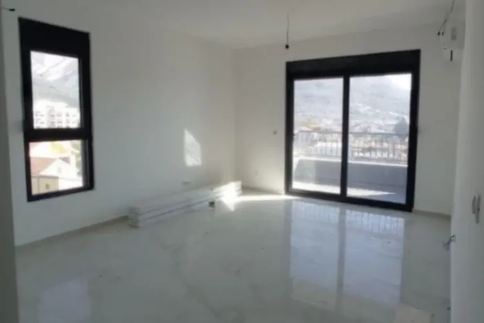 Prodaja, jednosoban stan, 43m², Polje, Bar