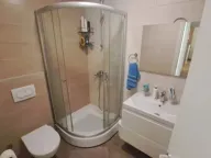 Izdavanje, dvosoban stan, 62m², City Kej, Podgorica - image 10