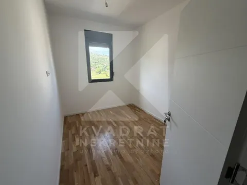 Rent, two bedroom apartment, 64m², Tološi, Podgorica - image 11