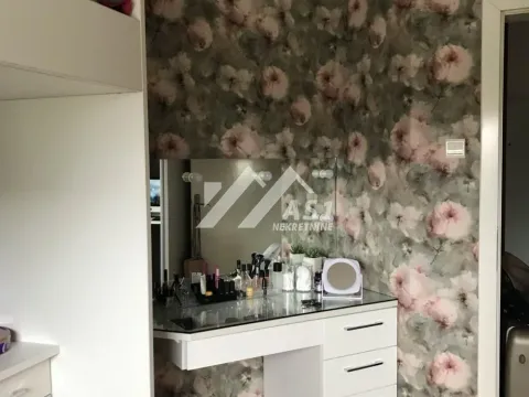 Izdavanje, jednosoban stan, 40m², Bulevar patrijarha Pavla, Novi Sad Sve Podlokacije - image 4