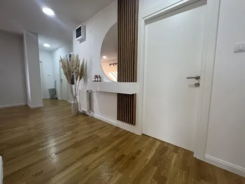 Prodaja, stan, 113m², Bulevar patrijarha Pavla, Novi Sad Sve Podlokacije - image 13