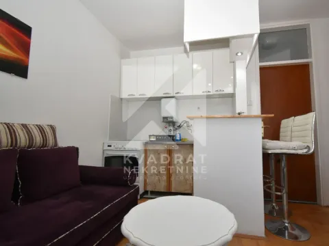Rent, one bedroom apartment, 35m², Stari Aerodrom, Podgorica - image 3