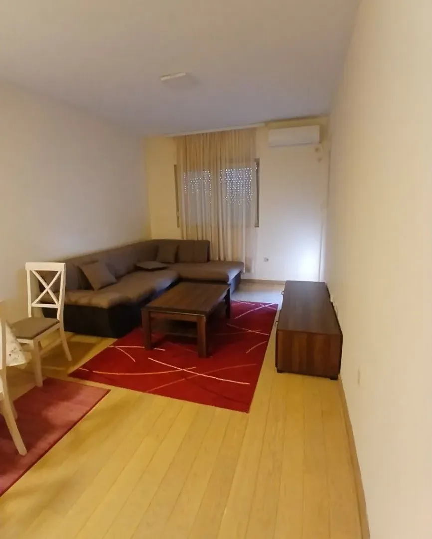 Izdavanje, jednosoban stan, 45m², City Kvart, Podgorica