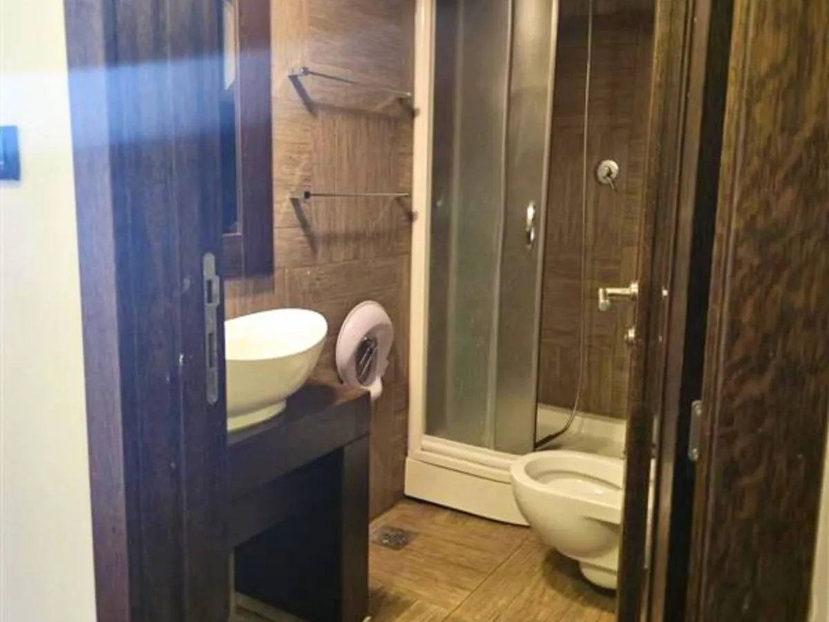 Prodaja, trosoban stan, 123m², Vračar Sve Podlokacije, Beograd