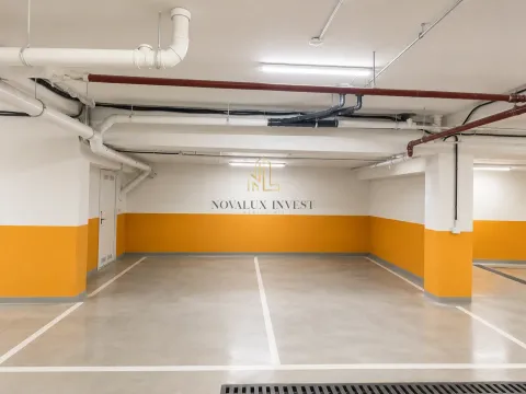 Izdavanje, trosoban stan, 100m², Centar, Podgorica - image 14