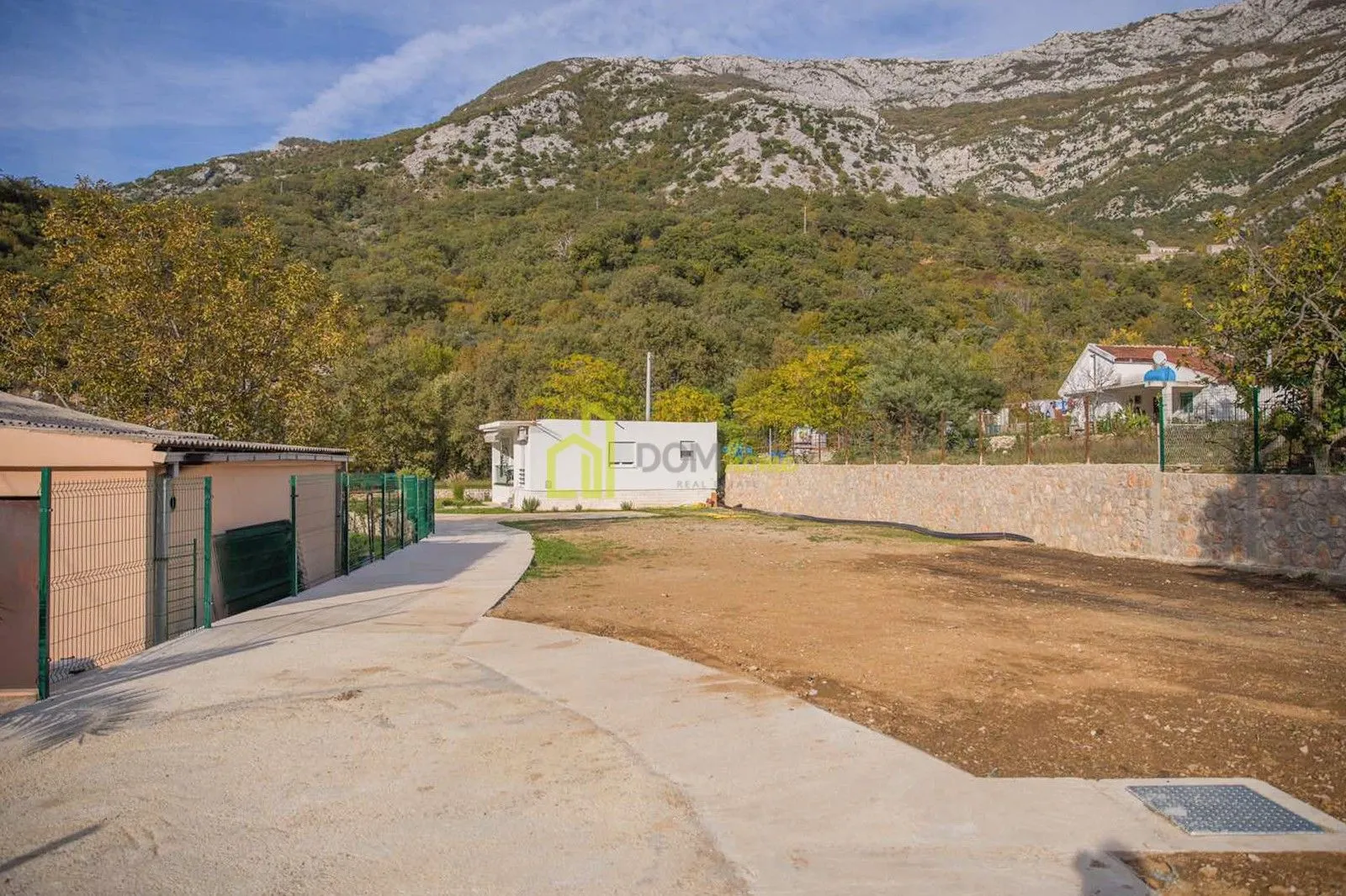 Sale, house, 93m², Bar, Crna Gora