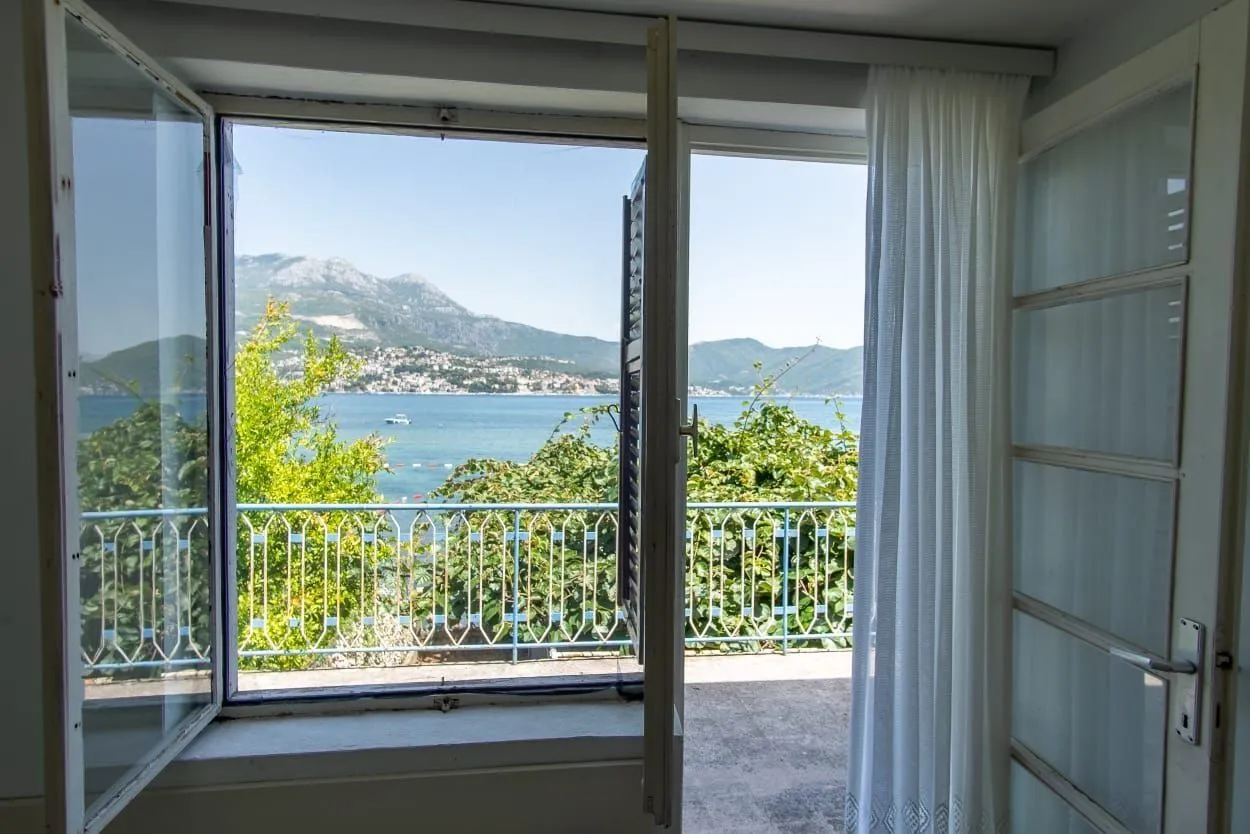 Prodaja, kuća, 120m², Sutorina, Herceg Novi