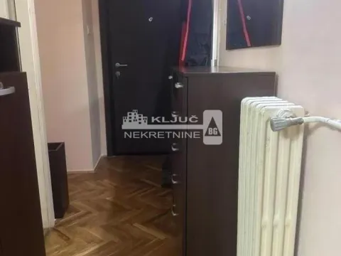 Rent, two bedroom apartment, 60m², Kalenić Pijaca, Vračar Sve Podlokacije - image 4