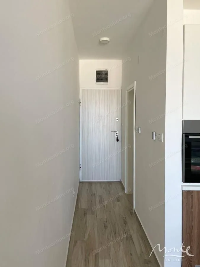 Sale, studio apartment, 33m², Dobre Vode, Bar