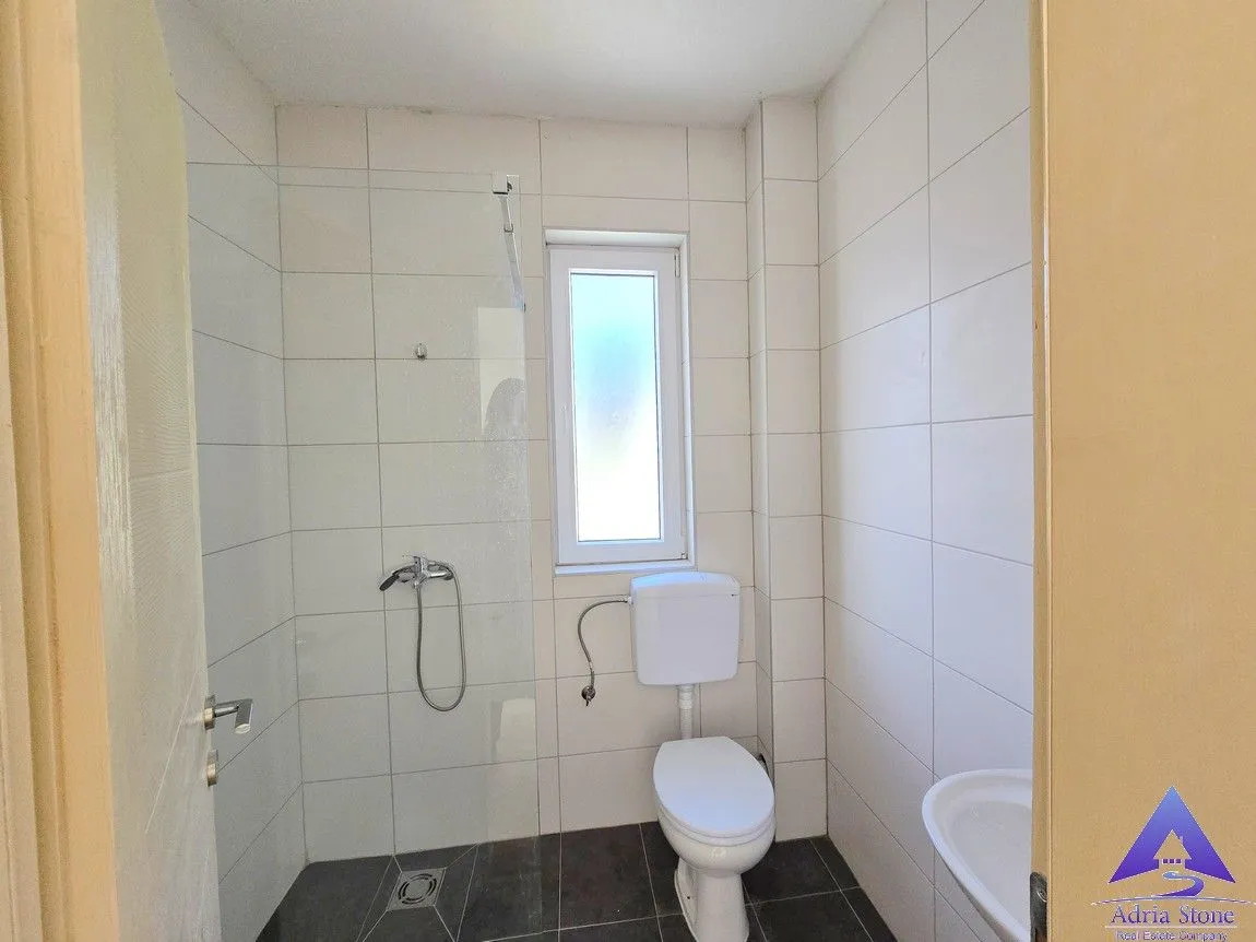 Sale, two bedroom apartment, 54m², Petrovac, Budva