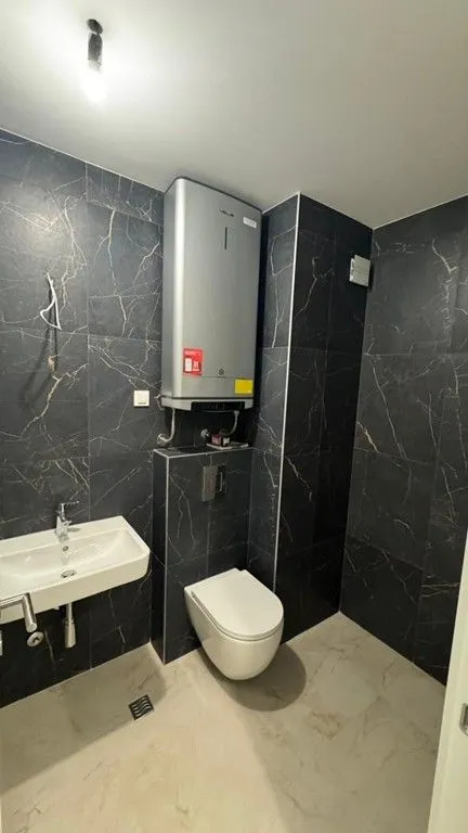 Izdavanje, jednosoban stan, 46m², Tološka šuma, Podgorica