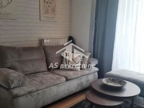 Rent, one bedroom apartment, 32m², Savski Venac, Beograd - image 1