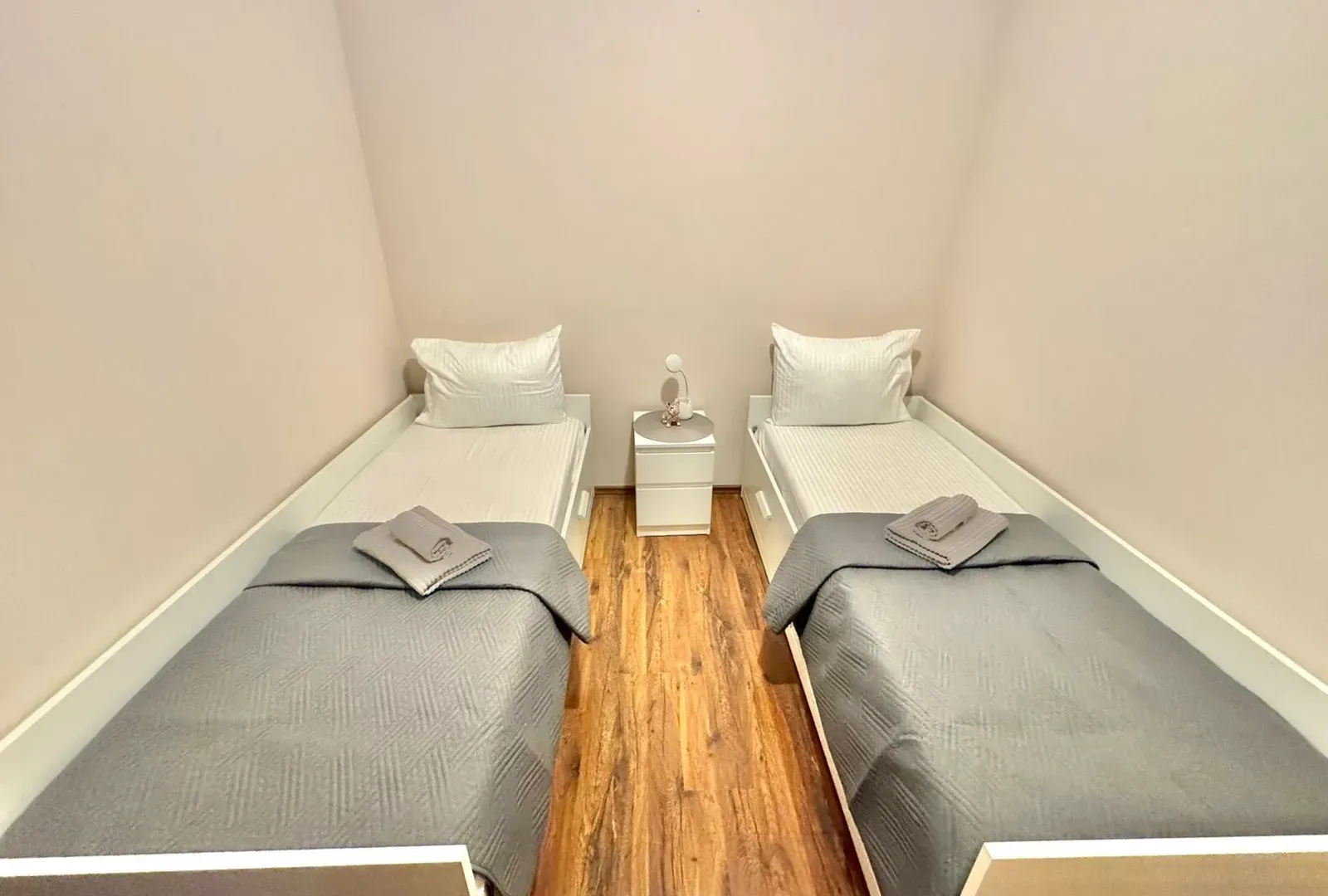 Rent, two bedroom apartment, 75m², Centar, Budva
