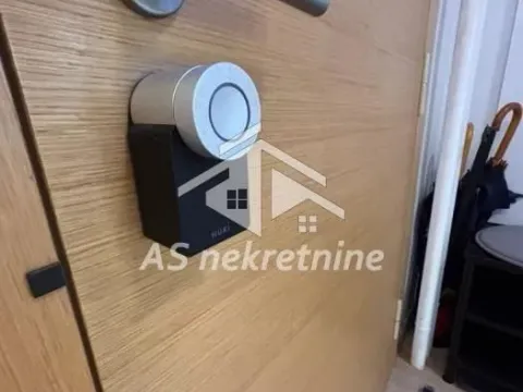 Izdavanje, trosoban stan, 78m², Novi Beograd Blok 22, Novi Beograd Sve Podlokacije - image 16