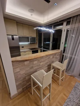 Izdavanje, četvorosoban stan, 148m², Dedinje Sve Podlokacije, Beograd - image 19