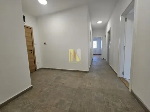 Prodaja, četvorosoban stan, 95m², Avijatičarsko naselje, Novi Sad Sve Podlokacije - image 11