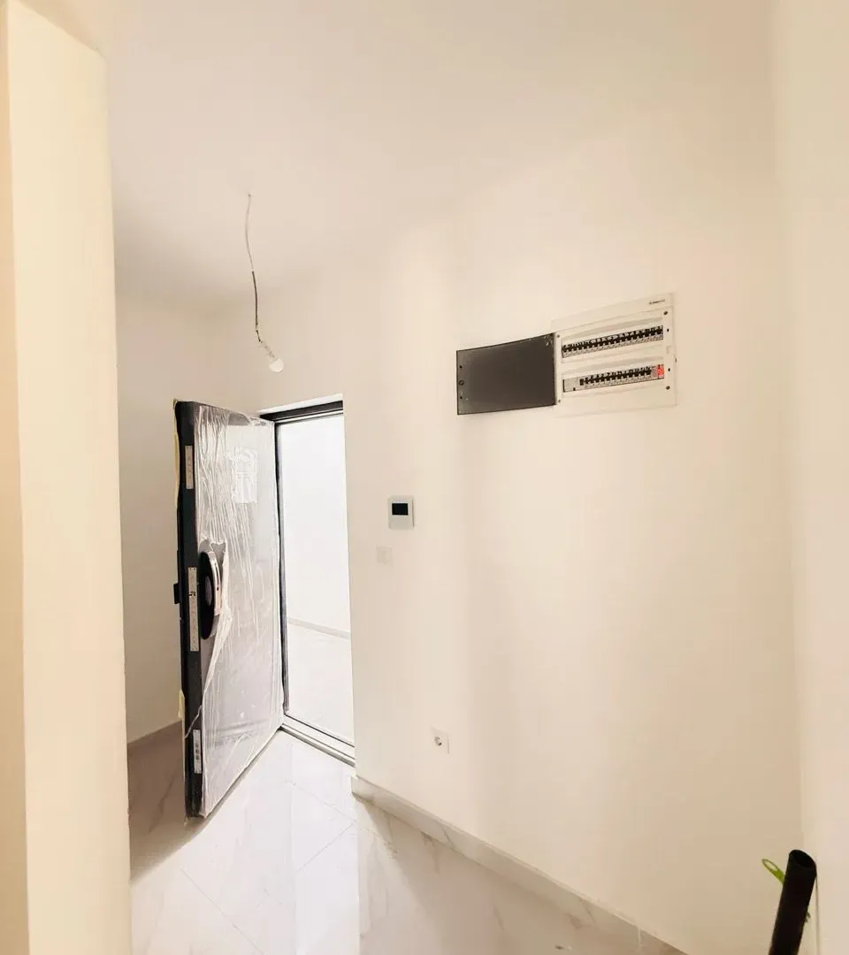 Sale, two bedroom apartment, 72m², Ilino, Bar