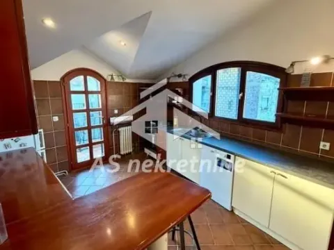 Rent, apartment, 200m², Stari Grad, Beograd - image 12