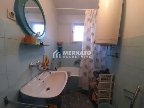 Prodaja, kuća, 196m², Duvanika, Zrenjanin - image 11