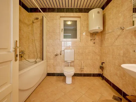 Prodaja, četvorosoban stan, 131m², Sveti Stefan, Budva - image 20