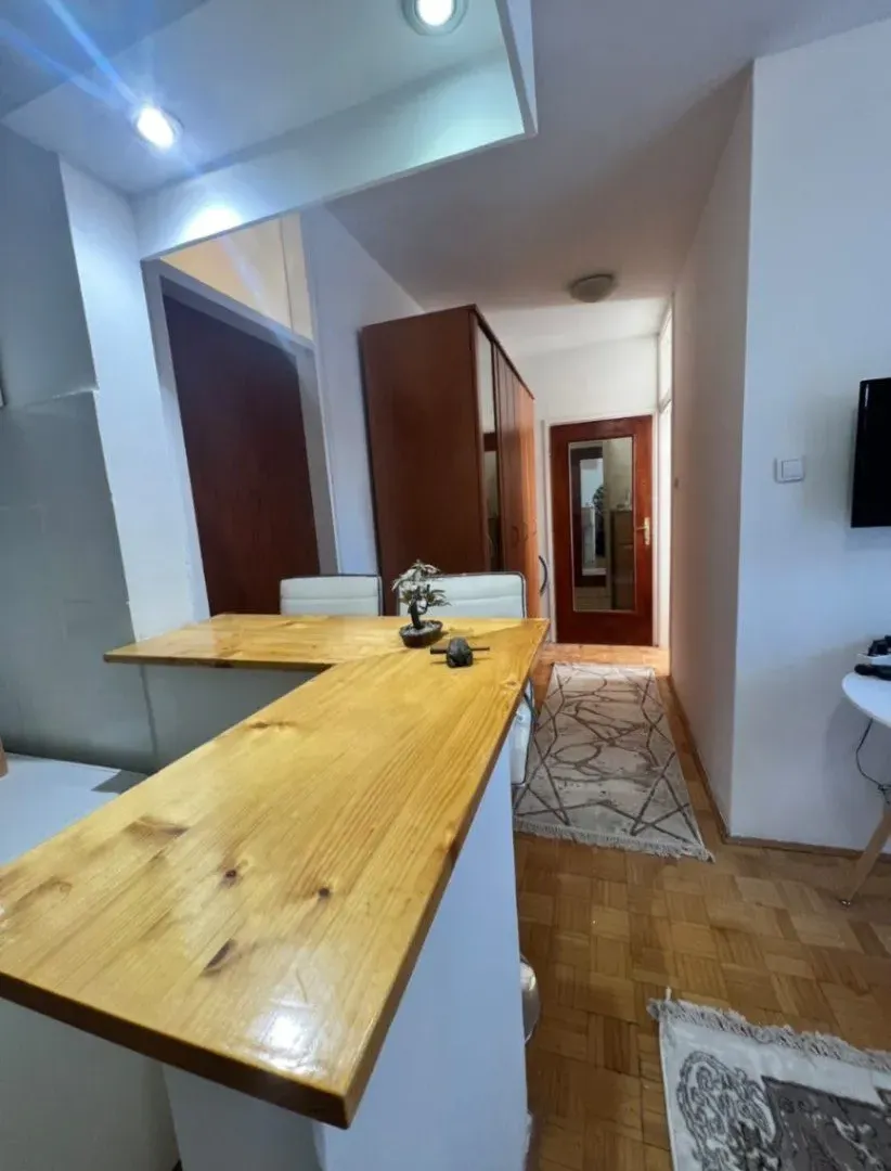 Rent, one bedroom apartment, 35m², Stari Aerodrom, Podgorica