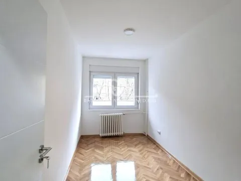 Prodaja, trosoban stan, 75m², Čukarica, Beograd - image 9