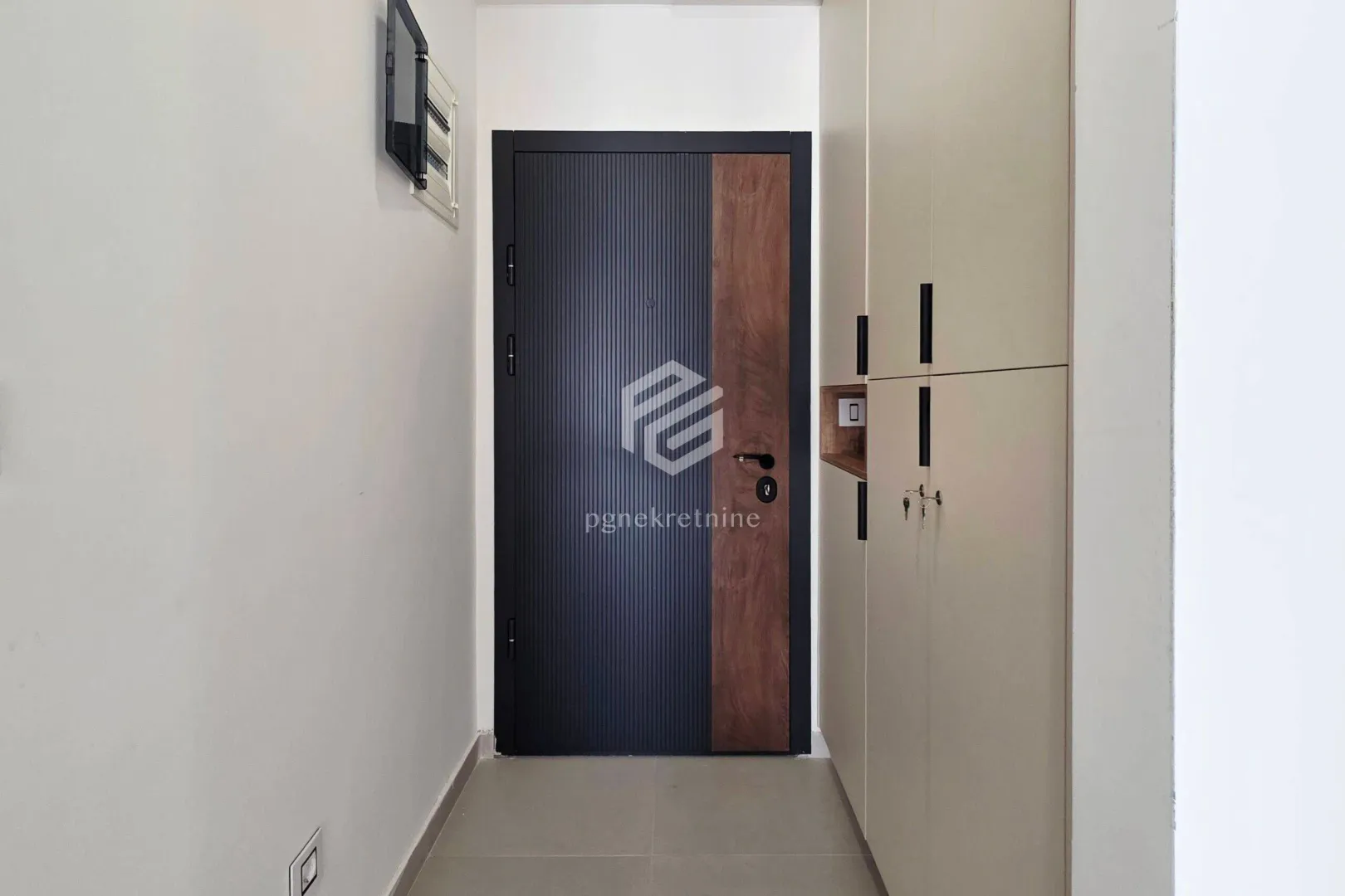 Rent, one bedroom apartment, 54m², Ulcinj, Crna Gora