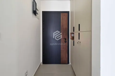 Rent, one bedroom apartment, 54m², Ulcinj, Crna Gora - image 2
