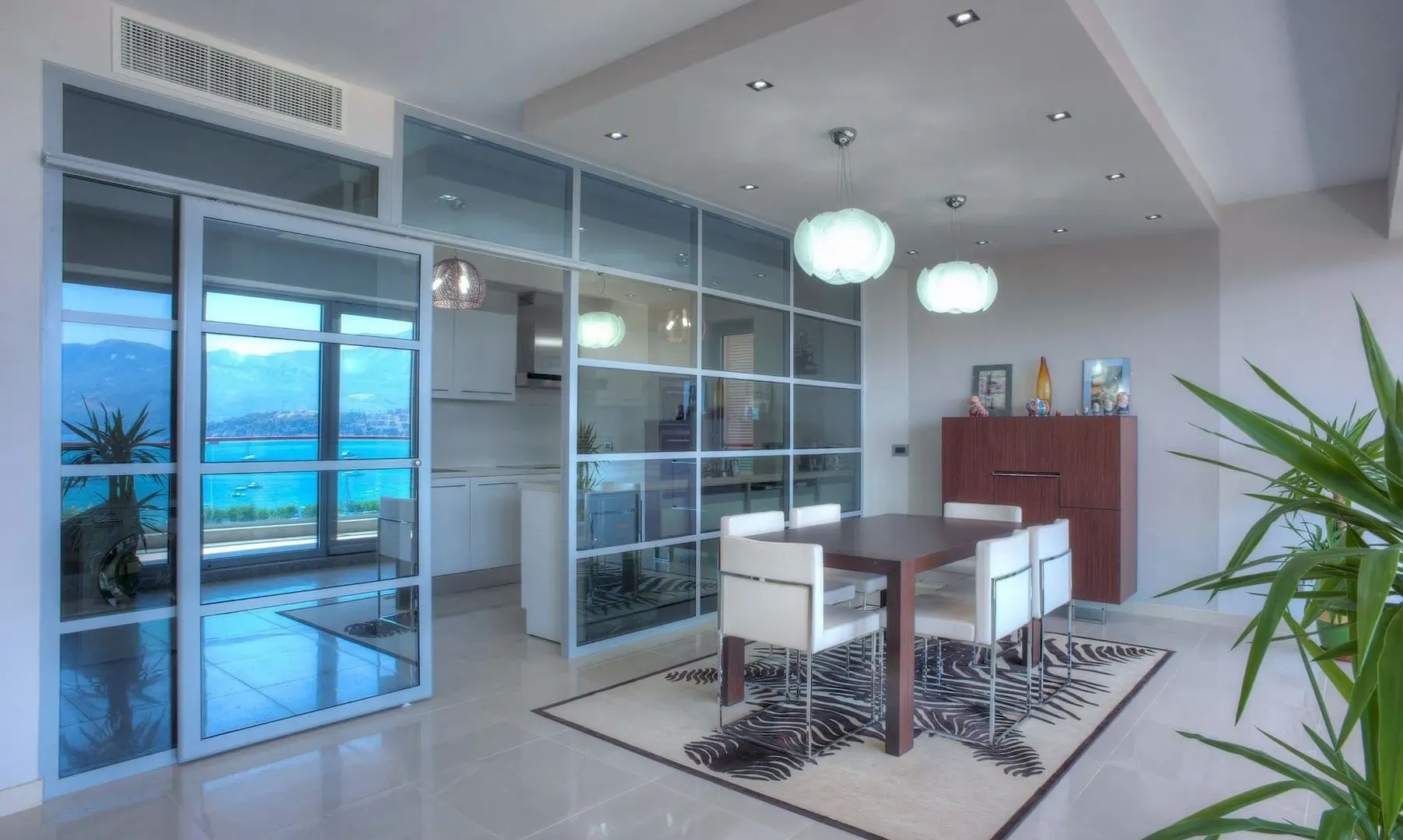Prodaja, trosoban stan, 195m², Budva, Crna Gora