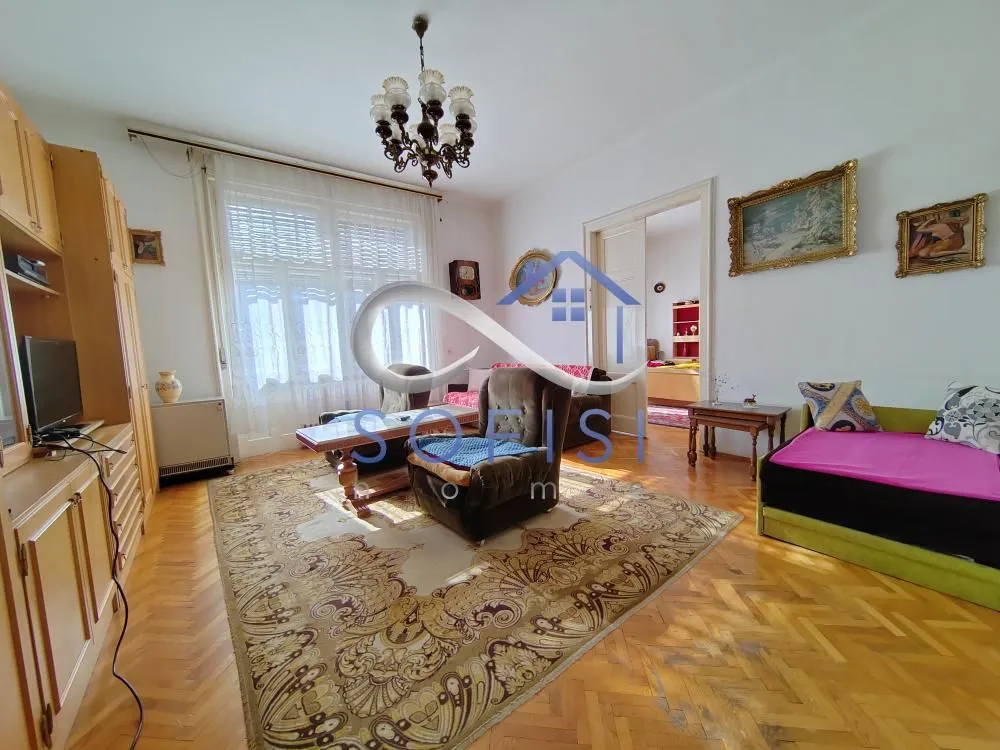 Prodaja, trosoban stan, 102m², Centar, Novi Sad