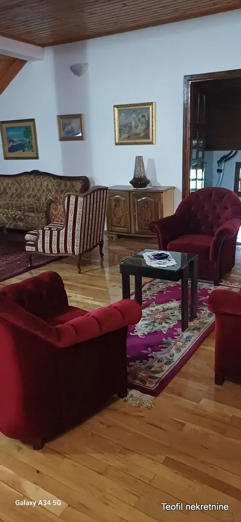 Izdavanje, kuća, 350m², Savski Venac, Beograd