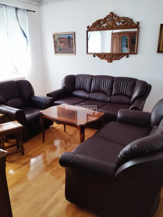 Izdavanje, četvorosoban stan, 105m², Krnjaca, Palilula Sve Podlokacije
