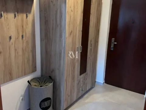 Izdavanje, jednosoban stan, 43m², Centar, Tivat - image 6