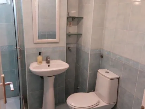 Izdavanje, trosoban stan, 70m², Centar, Podgorica - image 7