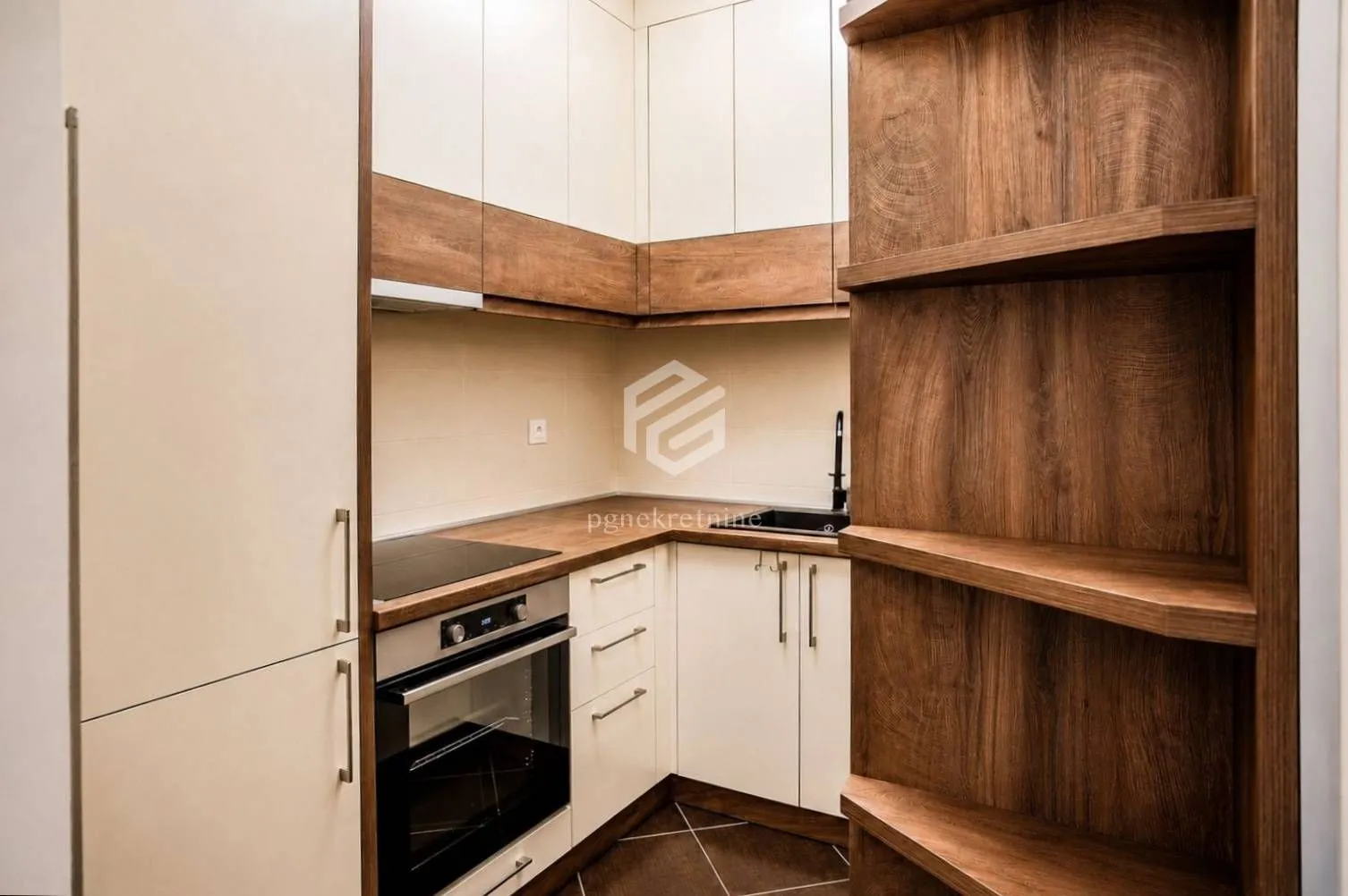 Rent, three bedroom apartment, 140m², Krivi Most, Podgorica