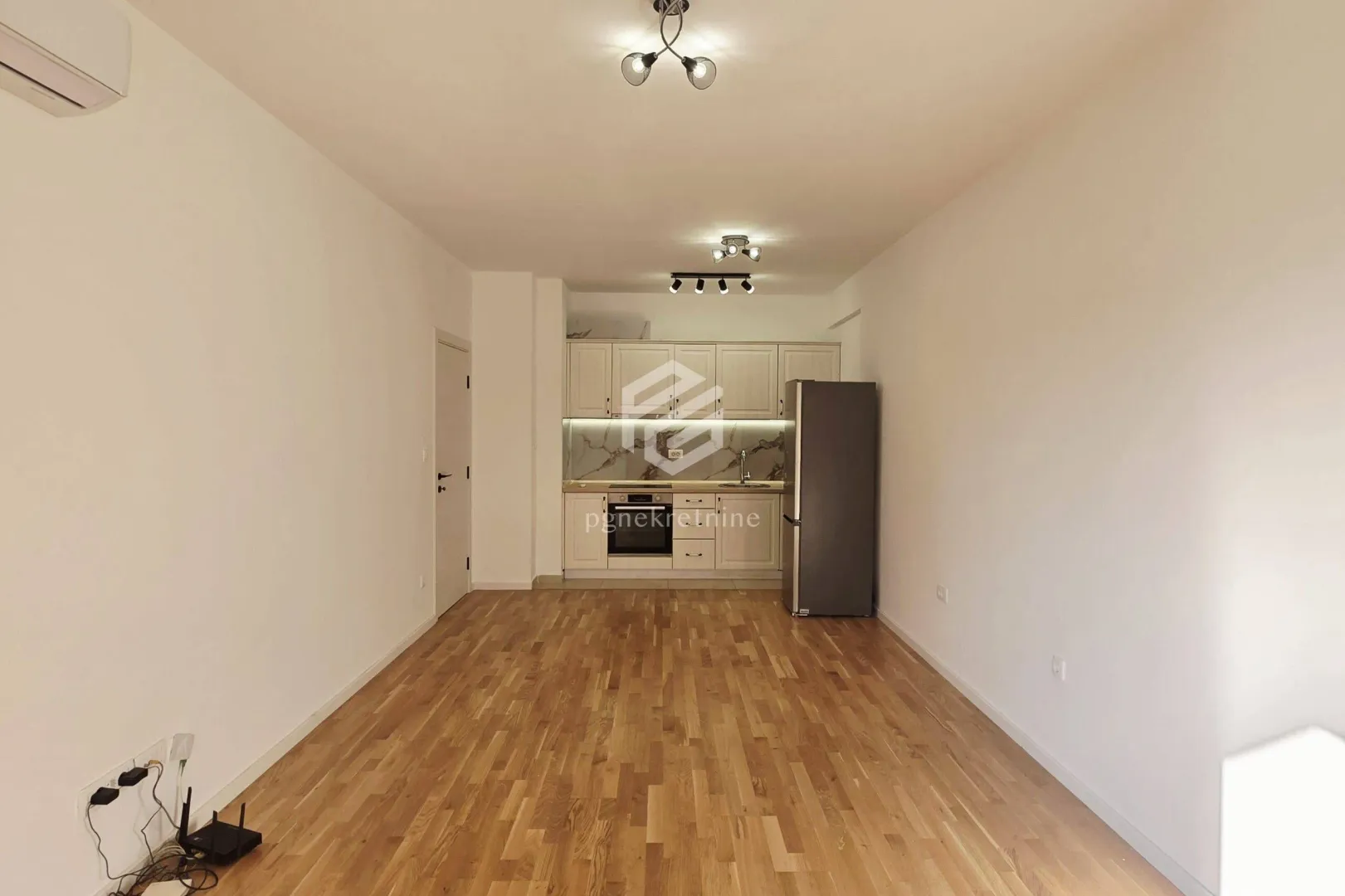 Rent, two bedroom apartment, 64m², Stari Aerodrom, Podgorica
