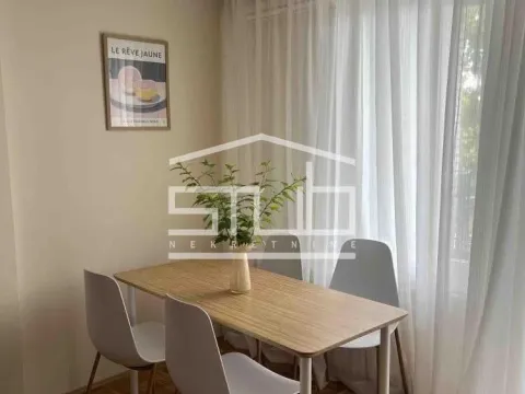 Izdavanje, trosoban stan, 88m², Crveni Krst, Beograd - image 8
