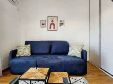 Izdavanje, garsonjera, 32m², City Kvart, Podgorica - image 5