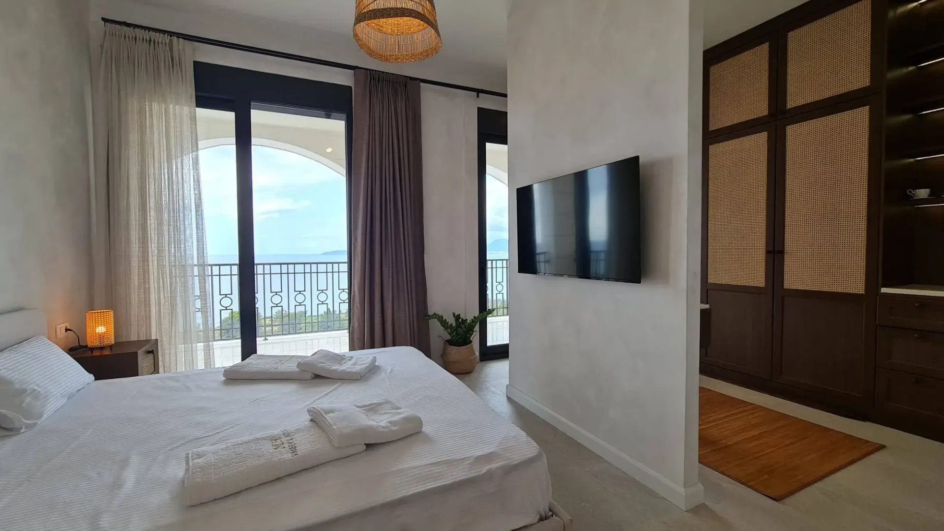 Rent, house, 300m², Reževići, Budva