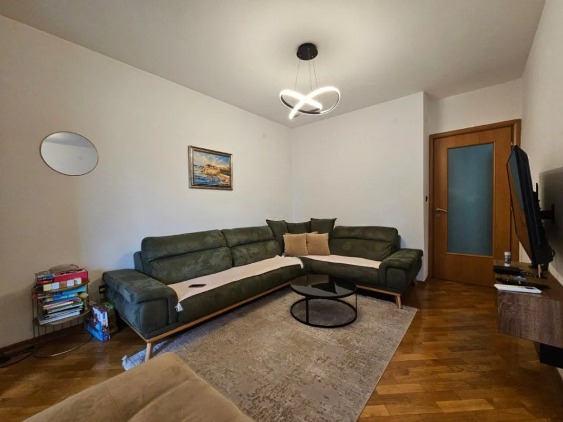 Prodaja, trosoban stan, 89m², Stari Aerodrom, Podgorica