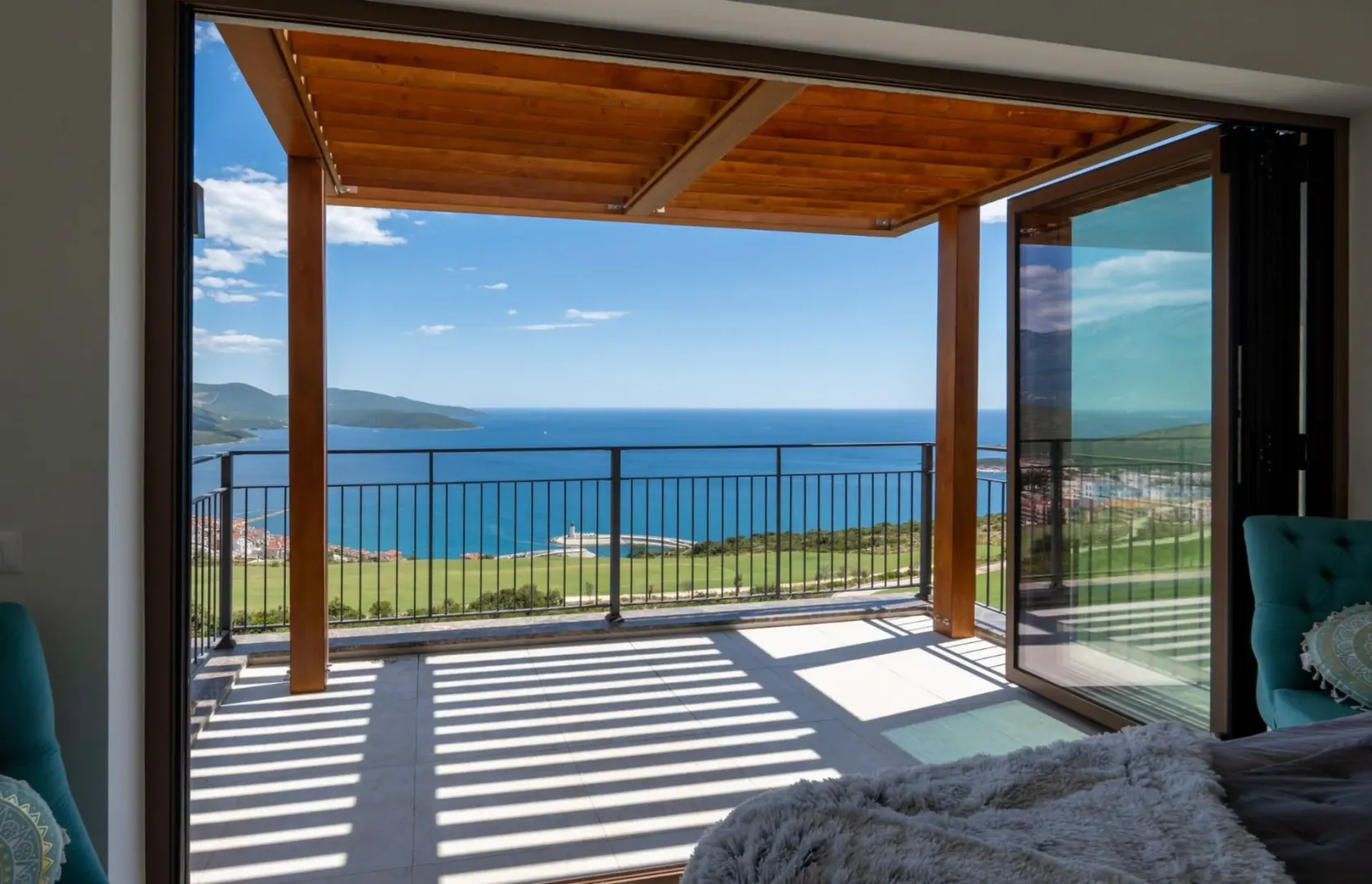 Rent, three bedroom apartment, 155m², Luštica Bay, Tivat