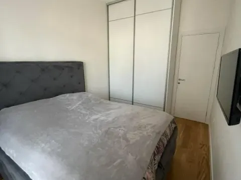 Prodaja, dvosoban stan, 47m², Centar, Bar - image 9