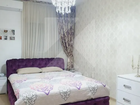 Izdavanje, trosoban stan, 100m², City Kvart, Podgorica - image 5