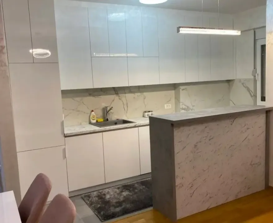 Izdavanje, dvosoban stan, 70m², Ljubović, Podgorica