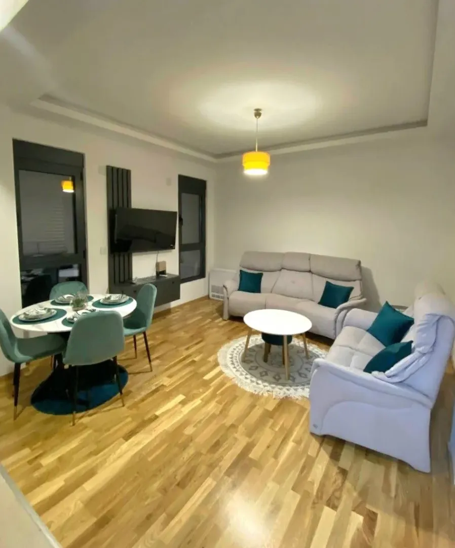 Izdavanje, jednosoban stan, 40m², Šušanj, Bar