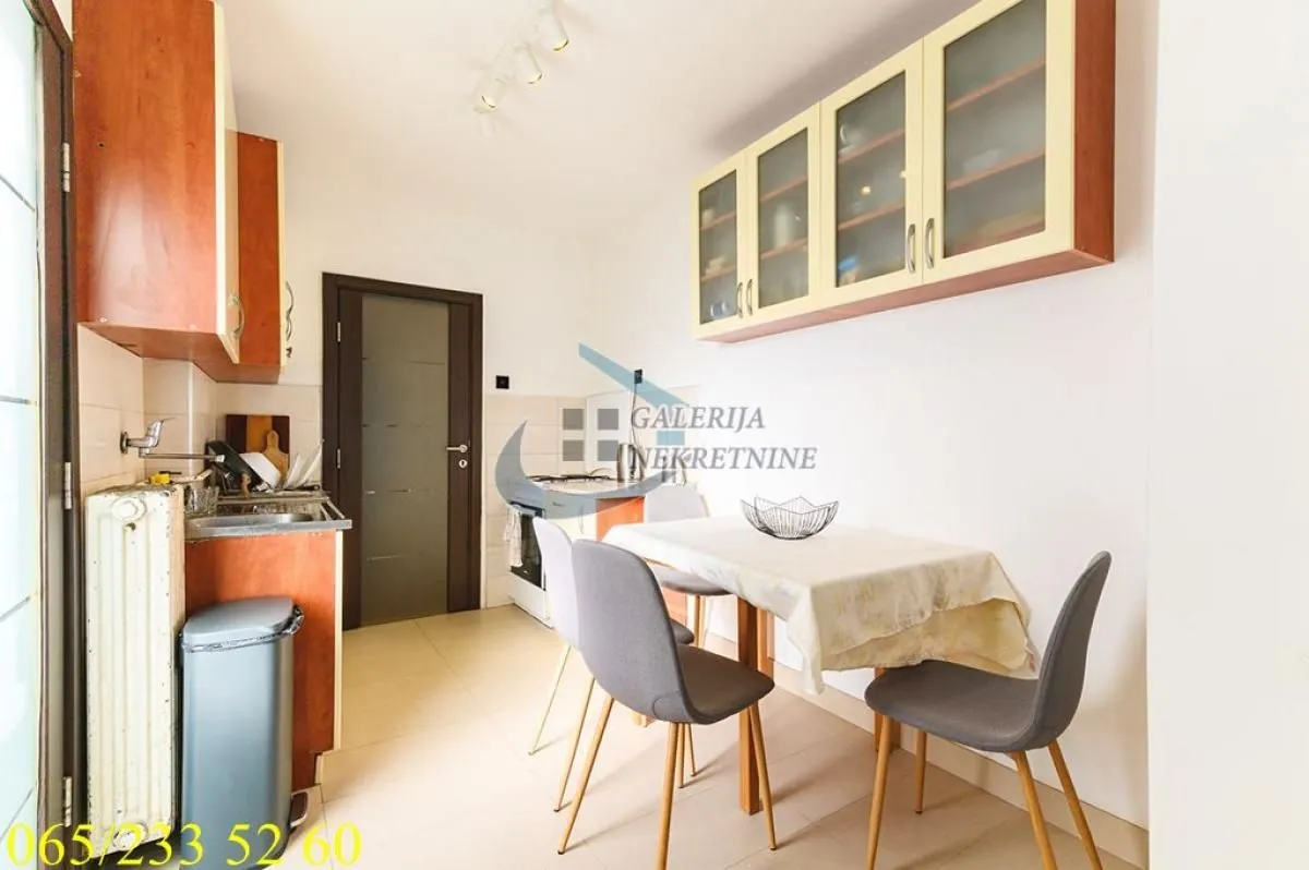 Prodaja, trosoban stan, 68m², Stari Grad, Beograd